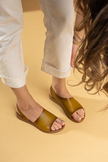 Pembe Potin Women's Mustard Comfortable Poly Sole Daily Summer Basement Style Sandals