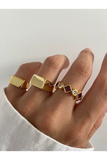 ringbox Gold Dörtgen Serçe Parmak Yüzüğü
