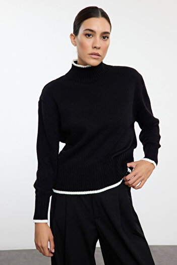 Trendyol Collection Pulover negru cu croială largă - Colorblock, TWOAW25KZ00187