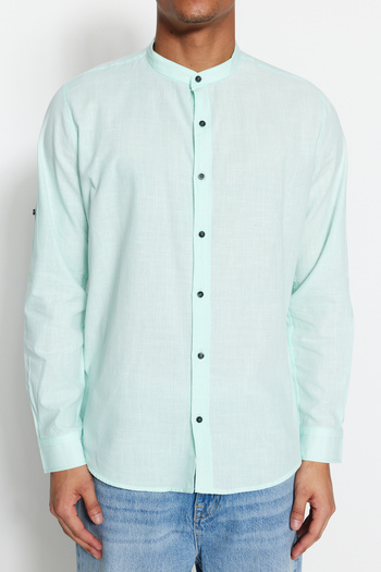 Trendyol Collection Zelená košile Slim Fit s převládajícím límcem – dlouhý rukáv s nárameníky TMNSS20GO0188