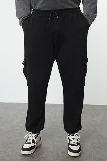 Trendyol Collection Plus Size Black Oversize/Wide Cut Cargo Pocket Thick Rubber Leg Loose Sweatpants Tmnaw25Aj00002