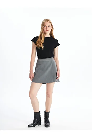 LC Waikiki LCW Women's Straight Shorts Skirt - Zip Waist