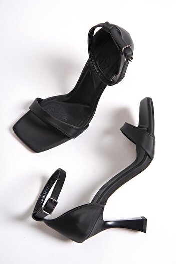 Modabuymus Black Single Strap Goblet Heel Shoes - Middle