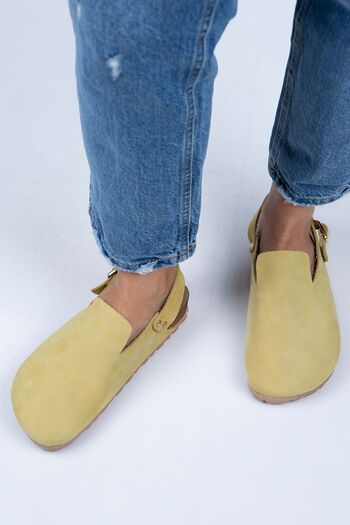 Manijero Holly Women's Genuine Leather Belted Buckle Yellow - Gold Sandals