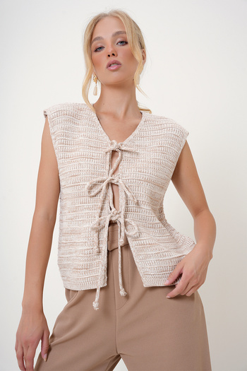Trend Alaçatı Stili Cream Colored Women's Knitted Vest - Bow Detail, Alc-X12741