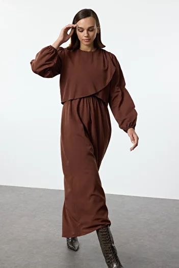 Trendyol Modest Καφέ υφαντό φόρεμα με λεπτομέρεια Peplum - TCTAW25EB00083