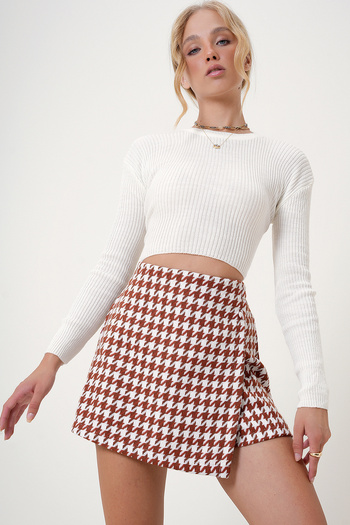 Trend Alaçatı Stili Coffee Patterned Women's Shorts Skirt - Zipper and Pocket Flap Alc-X12770