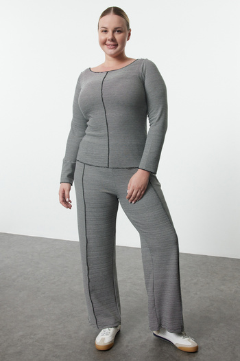 Trendyol Curve Plus Size Black-White Striped Knitted Set - Tbbaw25Cp00018