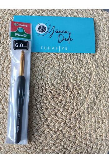 Tulip Mind Wool Crochet Plastic Handle Titanium Soft Handle Professional Crochet Hook 6 mm 10/0
