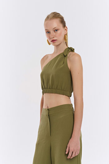 Quzu Χακί One Shoulder Crop Λινό Μπλούζα
