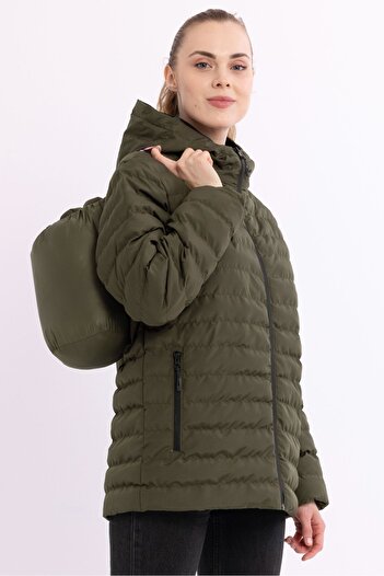 QAWWA Khaki Women's Sports Jacket - Light and Windproof with Portable Bag