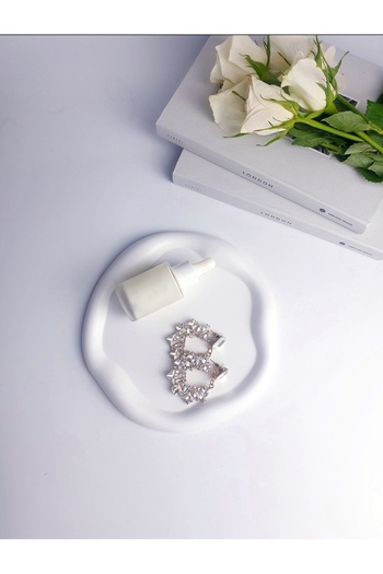 LALEZEN HOME Round Cloud-Looking Presentation Tray Plate