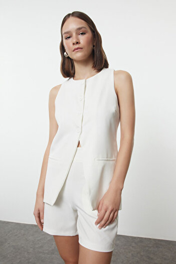 Trendyol Collection Crew Neck White Vest and Shorts Set - Twoaw25Au00129