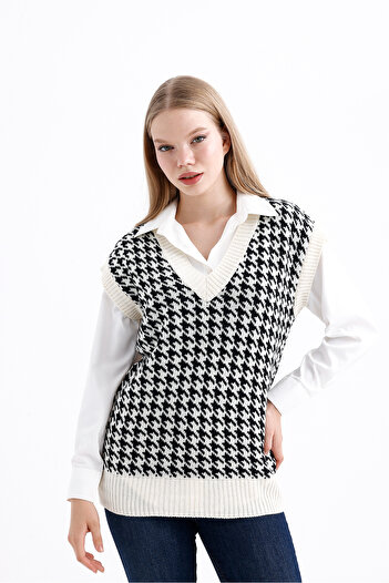 P&B White V-neck Oversize Knitwear Women's Sweater - Goose Feet
