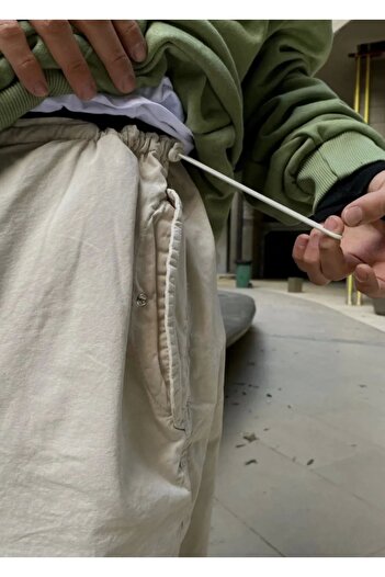 Gofeel Paraşüt Tarzı Krem Baggy Jean Yazlık Kumaş Paça Lastikli