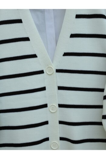 HİJABAYA Striped Buttoned V-Neck Knitwear Cardigan