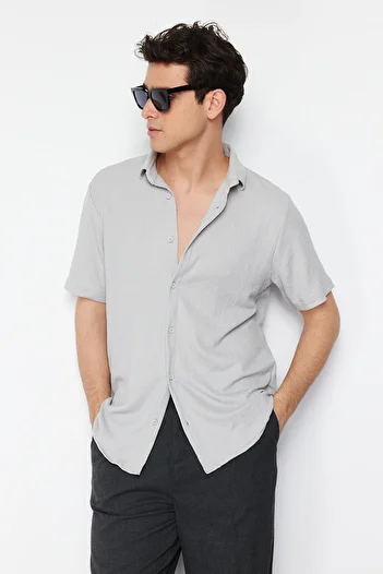 Trendyol Collection Сірий фактурний бурумчук літній Gomlek Regular Fit з коротким рукавом TMNSS23GO00055