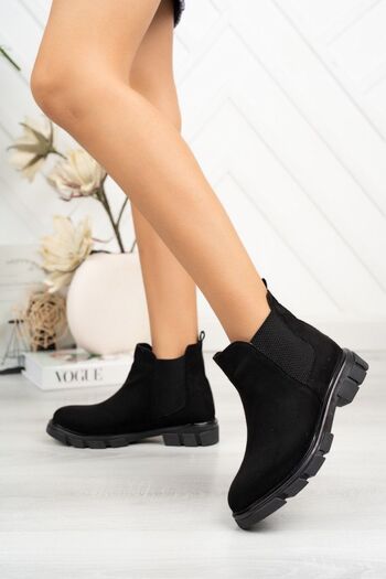 Preshley Γυναικείες κοντές μπότες Tiamo Black Suede Leather