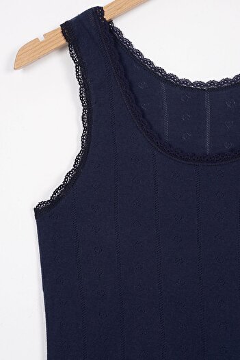 EMINNA Black Crew Neck Women's Athlete - Strappy