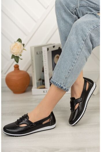 Preshley Women's Loren Black Casual Orthopedic Shoes