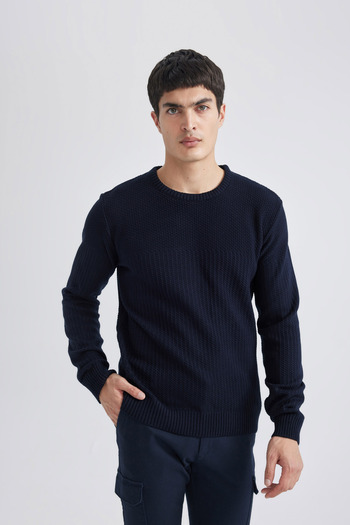 DeFacto Standard Fit Sweater - Stylish and Comfortable