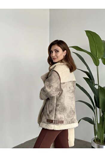 VESS MODA Women's Pied Detailed Laminated Long Stylish Cream Soft Leather Coat