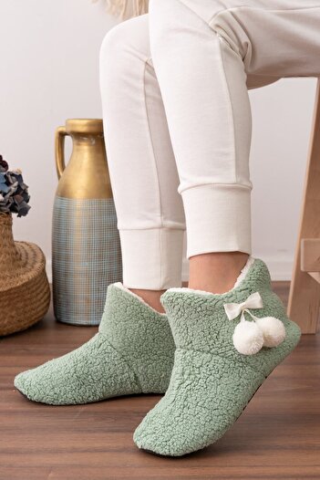 Slipcat Lamb Fabric Wool Luxury Pompom Detailed Home Boots Home Shoes
