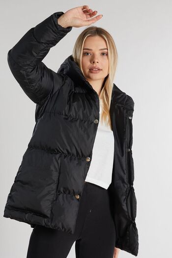 ÖNDER MODA Palton negru pentru femei Monica, cu croială obișnuită, lungă în față, umplută cu nasturi, din material impermeabil, cu glugă Tbg094