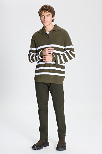 ALTINYILDIZ CLASSICS Men's Khaki-ecru Standard Fit Normal Cut High Bato Collar Knitwear Sweater