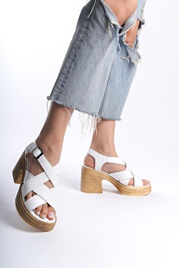 Preshley Women's Diego White Orthopedic Insole (8 cm) Platform Heel Sandals