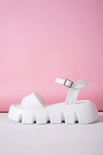 Preshley Women's Hobby White Thick Sole Ankle Strap Sandals 099