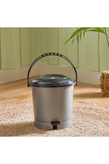 Home Box Step In Pedal Bin - 6.7 L