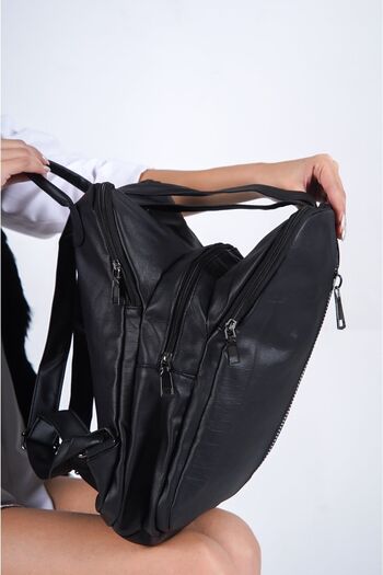 Solo Bag Dámský černý batoh z měkké seprané kůže