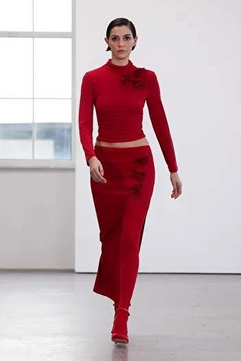 Trendyol Collection Limited Edition Knitted Rose Detailed Crepe Blouse Tpraw25Bz00006