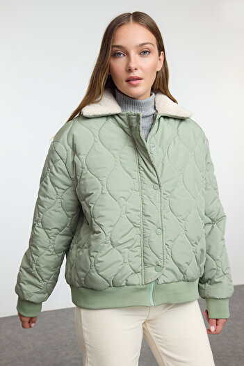 Trendyol Collection Light Khaki Quilted Coat with Plush Collar - Water Repellent, Regular Fit Twoaw25Mo00165