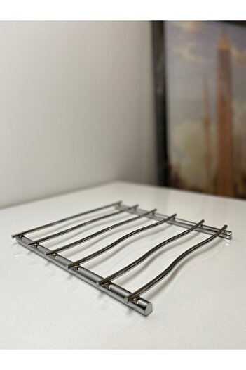 asellus Silver Color Chrome Thick Iron Trivet - Luxurious Kitchen Accessory for Serving Hot Dishes
