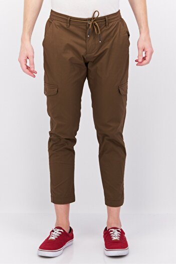 Sorbino Men Regular Fit Solid Stretchable Cargo Pants, Dark Tan