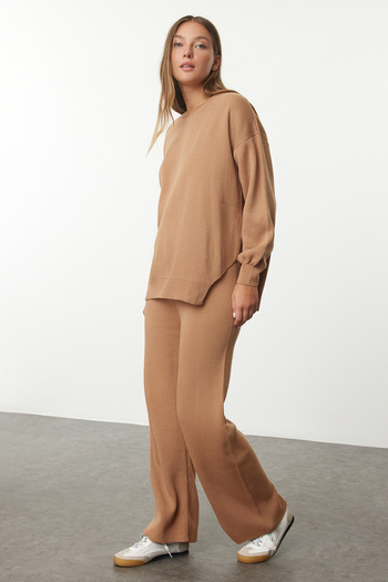 Trendyol Collection Balloon Sleeve Wide Fit Camel Knitwear Set - Twoaw24au00067