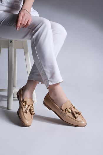 Marjin Дамски мокасини с катарама с пискюли Ежедневни обувки Satrus Beige