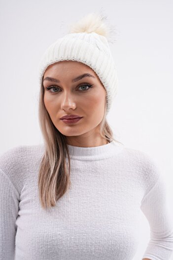Ritagarcia Beanie Pompom Hair Braid