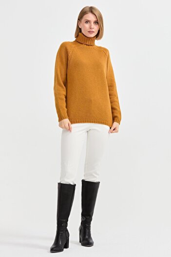 Desen Triko Mustard Colored Women's Wool Sweater - Full Turtleneck, Shoulder Braided