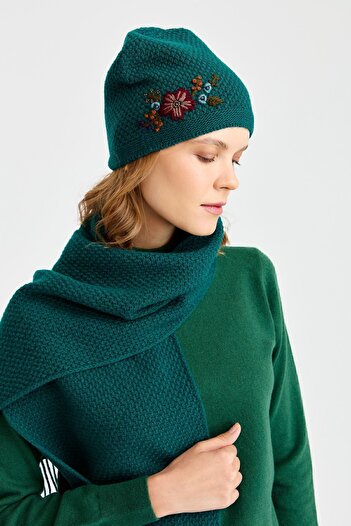 Desen Triko Women's Embroidered Wool Beret K.Ö.başı