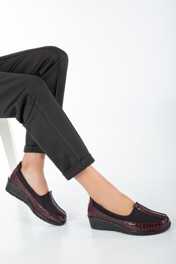 Dilimler Ayakkabı Genuine Leather Patent Leather and Diver Material Claret Red Large Size Women's Shoes Daily