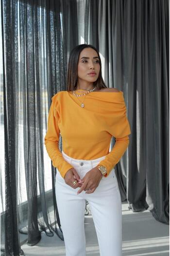 Havoş Yellow Boat Neck Design Blouse