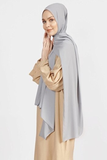 Differenza Crepe Shawl Light Gray