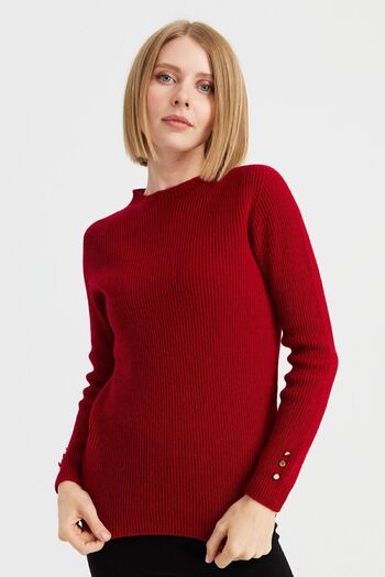 Desen Triko Women's Crew Neck Buttoned Wool Sweater Red.
