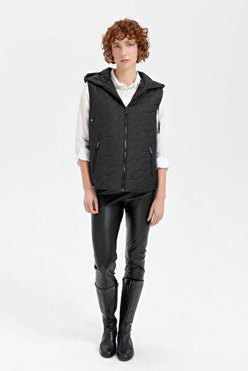 Desen Triko Leaf Patterned Hooded Black Women's Vest
