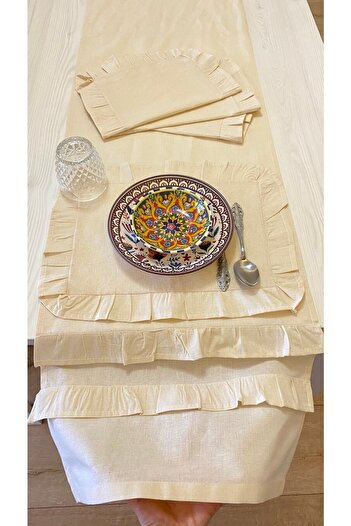 White Alamode Double Ruffle Runner And Placemat Set 40x210cm