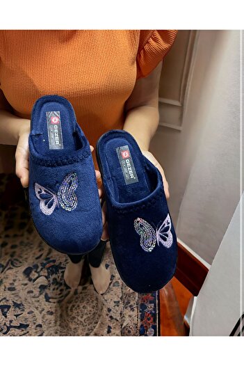 GEZER Personality Slippers - Butterfly Patterned and Embroidered Towel