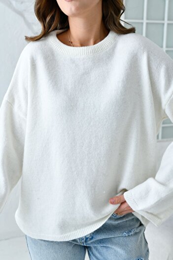 WOMAN VISION Ecru Knitwear Oversize Sweater - Off Shoulder, Wide Sleeve, Crew Neck 4091